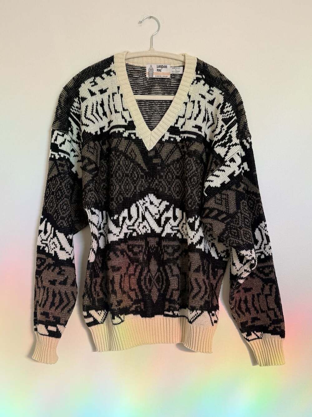 London Fog Abstract Geometric Sweater Size L Black White V-Neck